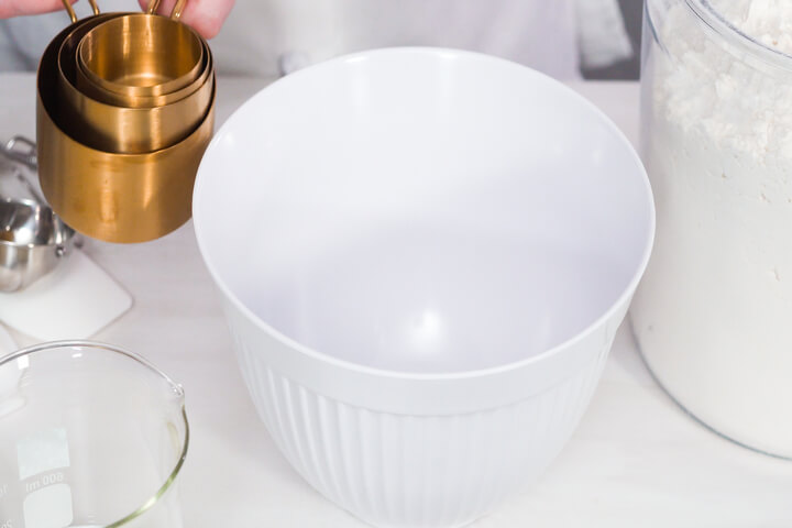 Advantages of Glass Mixing Bowl
